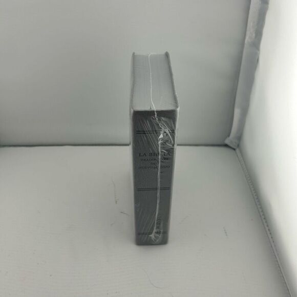 La Biblia Traduccion Del Nuevo Mundo New Bible - Picture 3 of 4